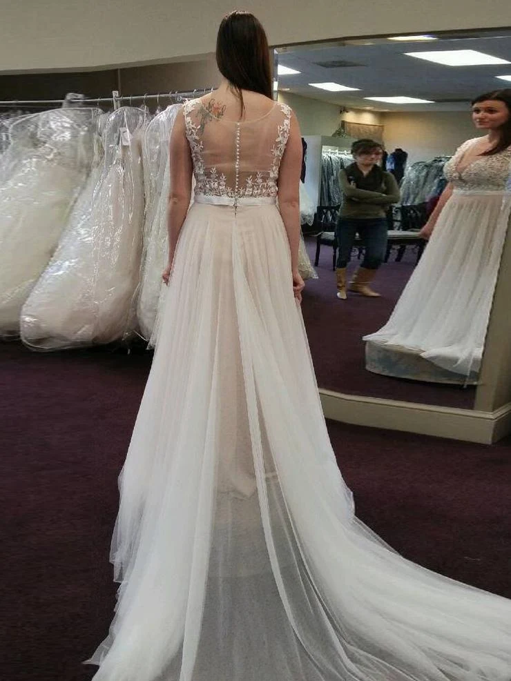 Robe de mariée romantique unique en tulle grande taille