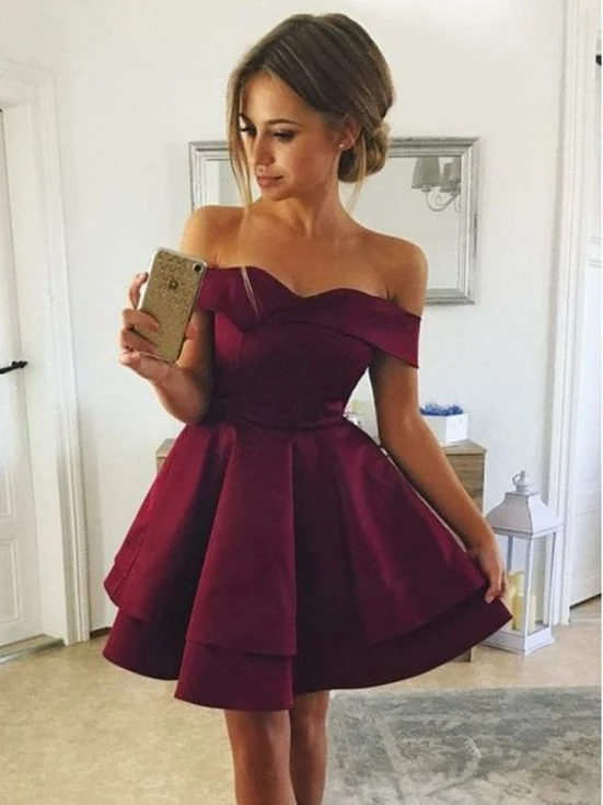 Mini robe de soirée bordeaux à épaules dénudées avec jupe double épaisseur