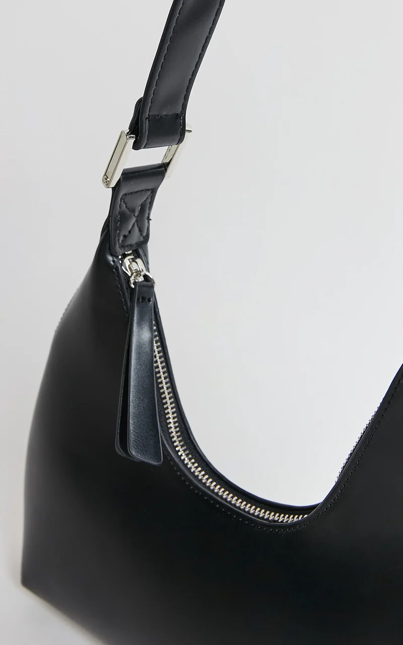 Calabasas Bag - PU Shoulder Bag in Black