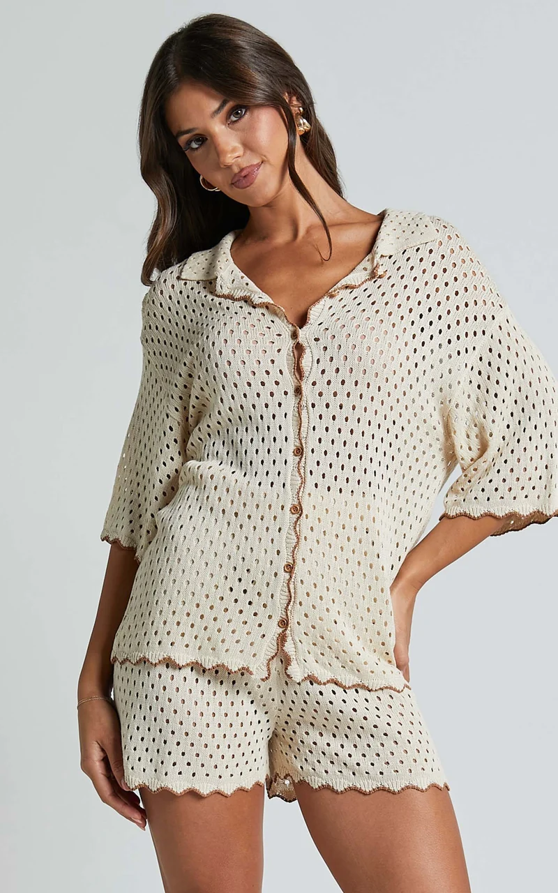 Caja Short - Wavy Hem Detail Knit Shorts in Nutmeg/Shell
