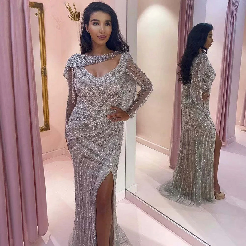 Robe de bal fendue haute à manches longues et col en V à paillettes
