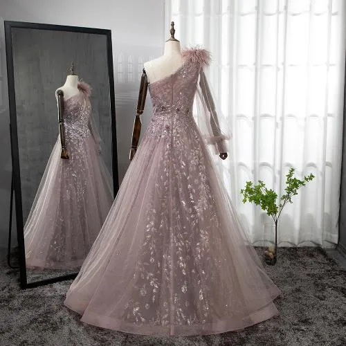 Robe de soirée élégante à une épaule et plumes rose extrême