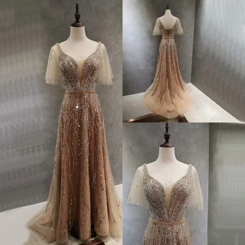 Robe de bal élégante à manches courtes et col en V, couleur taupe