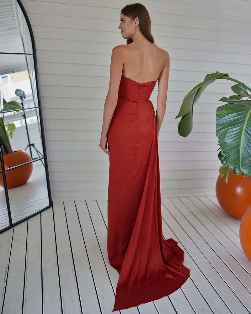 Robe de bal rouge bustier pour femme, style sirène plissée