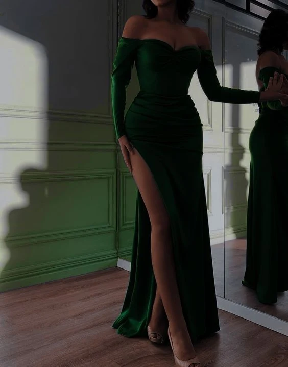 Robe de soirée simple et longue en satin vert à épaules dénudées