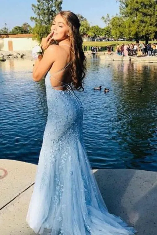 Robe de bal sirène bleu clair avec dentelle et bretelles spaghetti