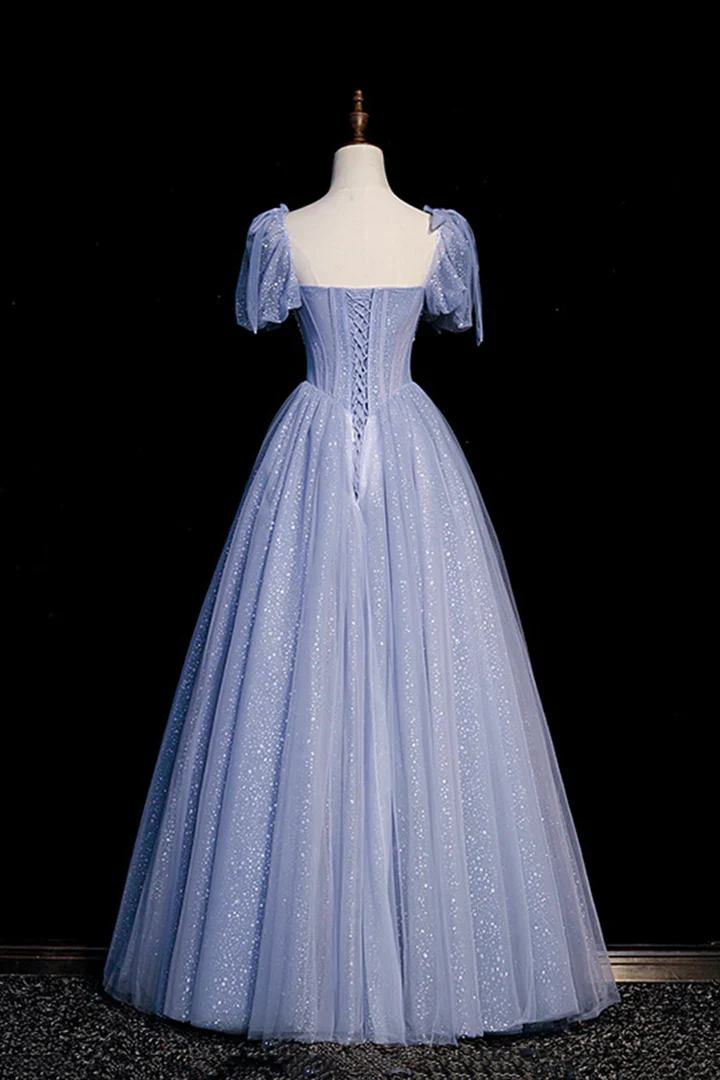 Robe de bal longue en tulle bleu avec perles