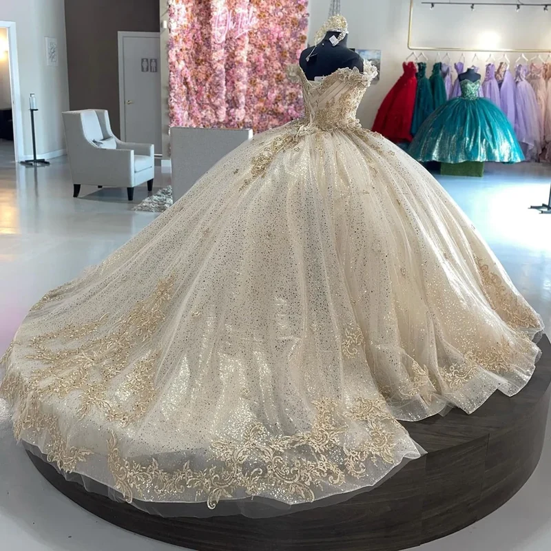 Robe de Quinceanera champagne scintillante à épaules dénudées, robe de bal élégante