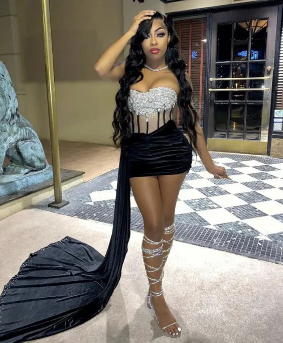 Robe de soirée courte et sexy à paillettes noires