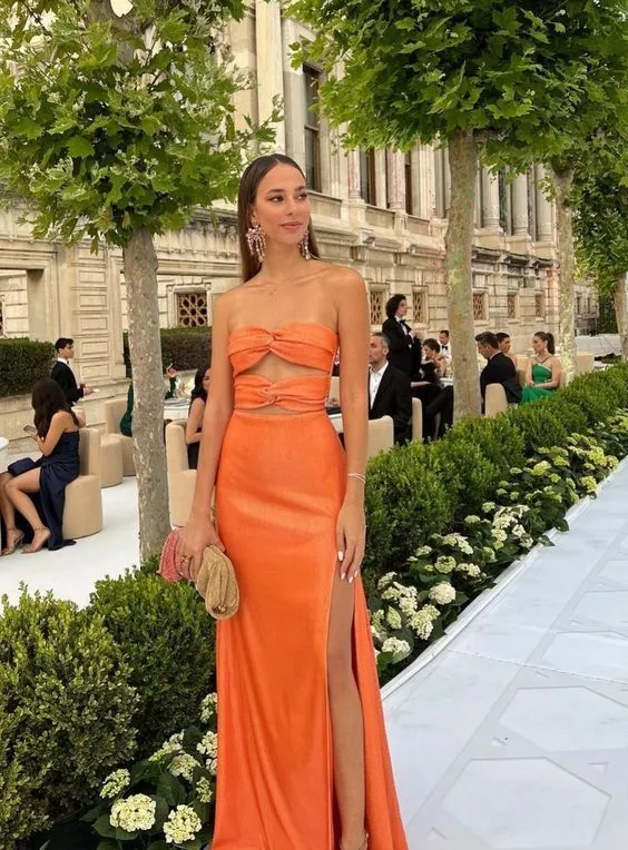 Robe fourreau orange sexy pour soirée