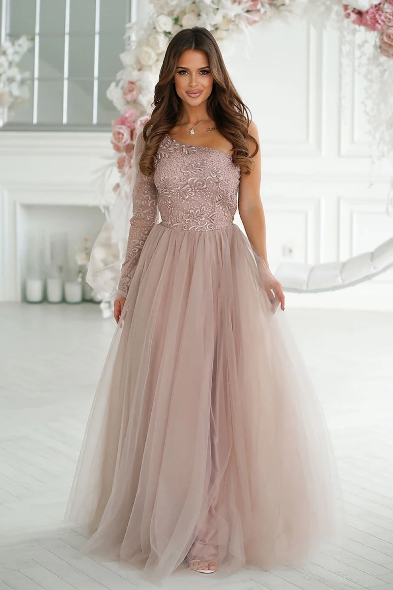 Robe de bal rose poudré