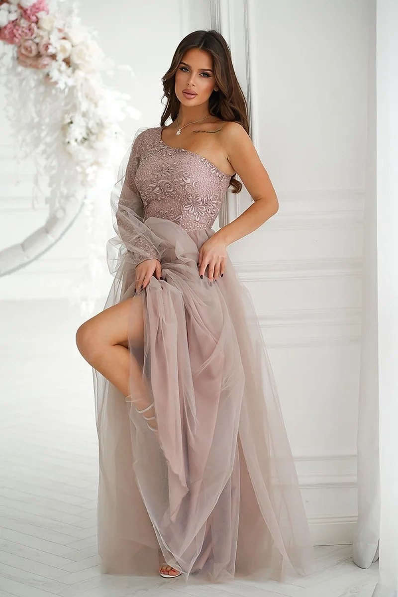 Robe de bal rose poudré