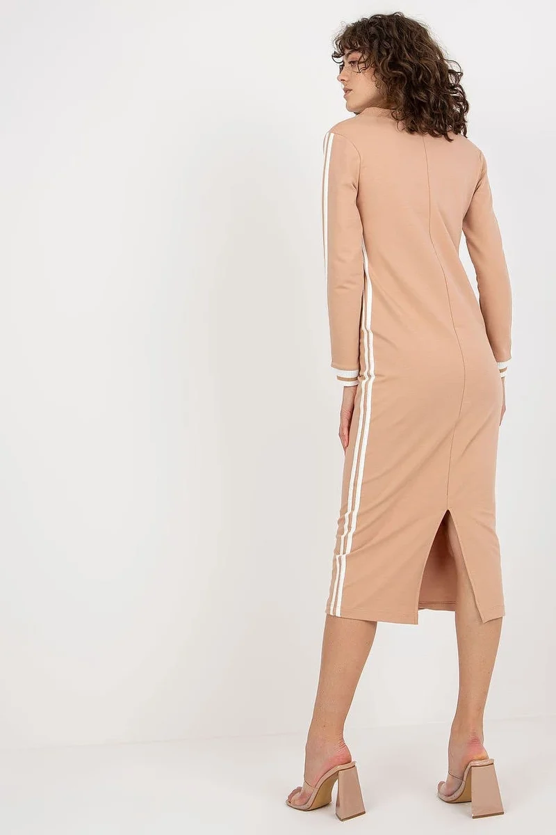 Robe casual beige mi-longue chic