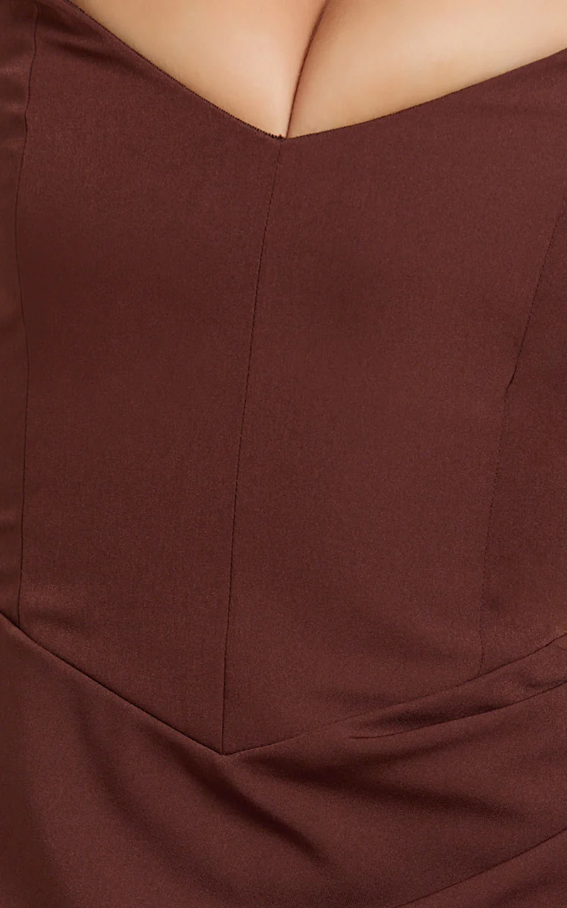 Veronika Maxi Dress - Off Shoulder Plunge High Split Dress in Chocolate