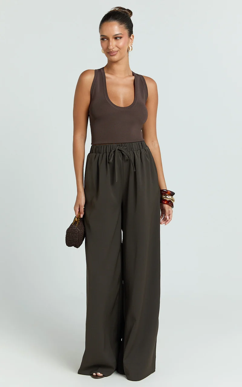 Nicole Pants - High Waist Elasticated Gathered Waist Wide Leg Pants in Chocolate