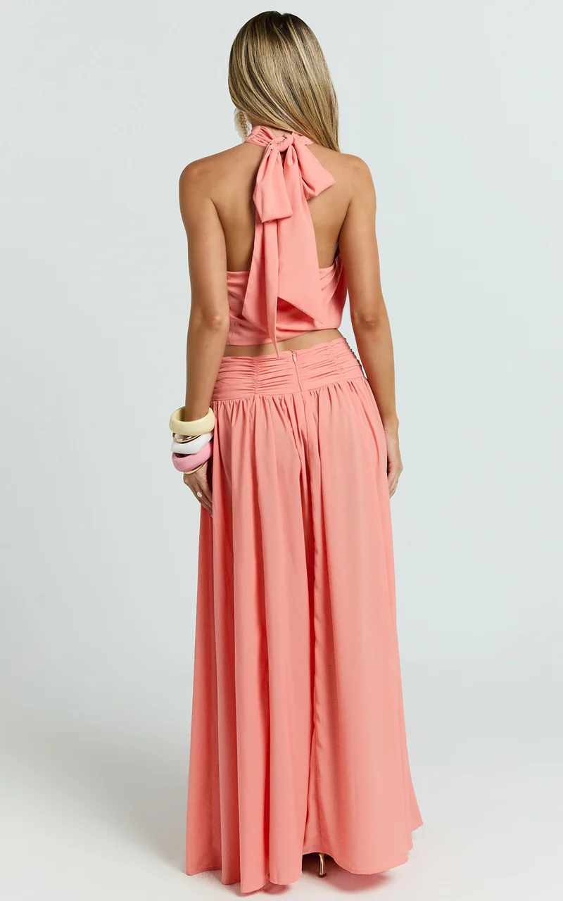 Melanie Top - Halter Neck Top in Grapefruit