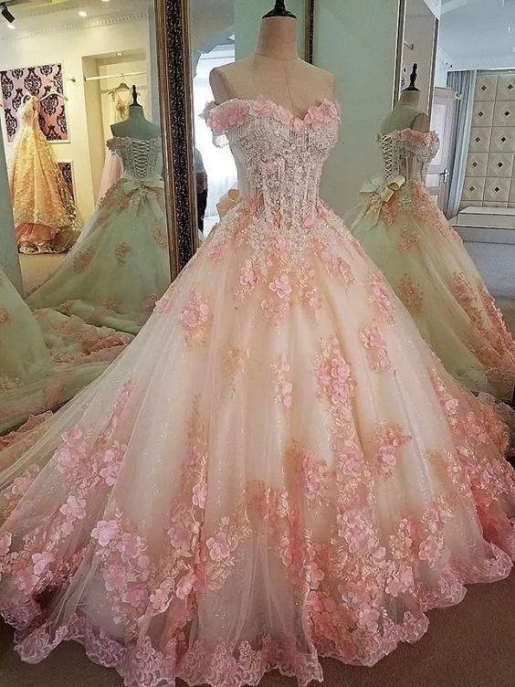 Robe de bal élégante en dentelle rose avec perles pour les 16 ans