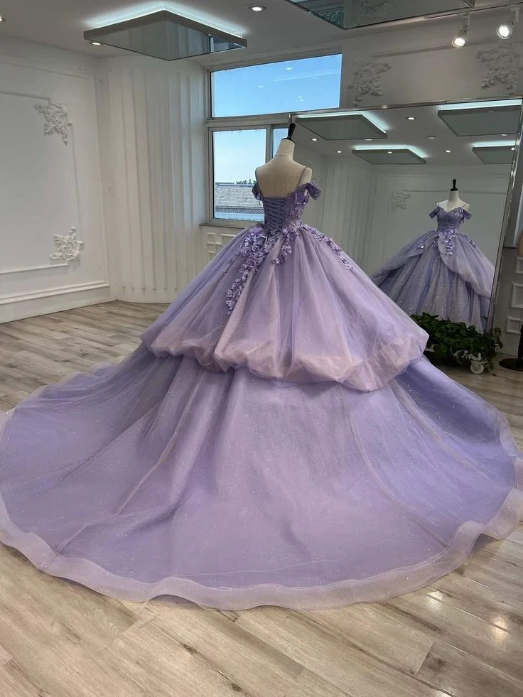 Robes de bal longues et glamour pour soirées et occasions formelles