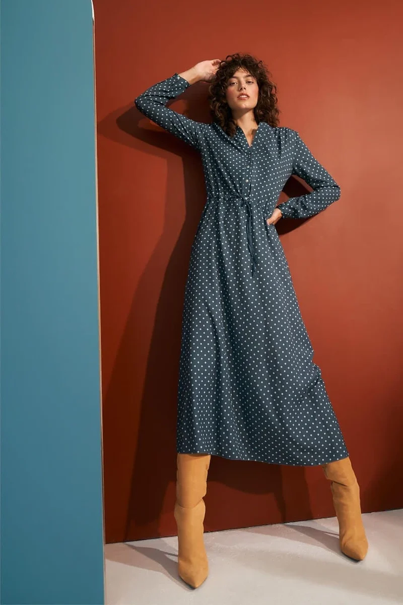 Robe longue à boutons