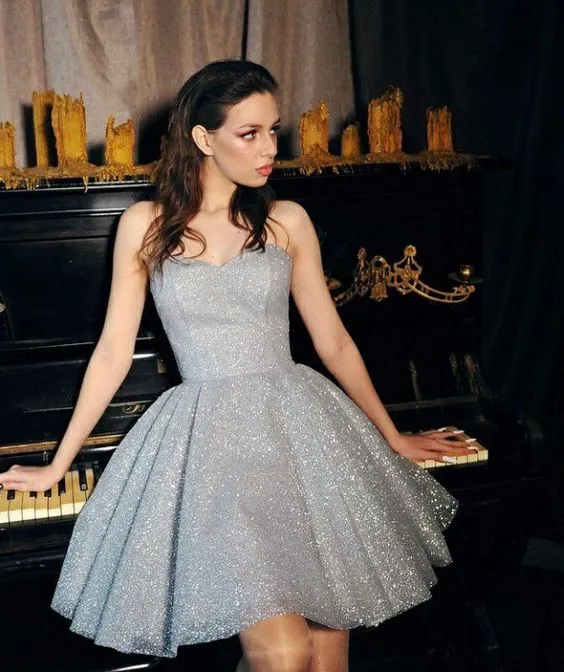 Robe de bal courte grise, robe de cocktail tendance