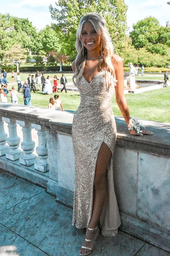 Robe de soirée à paillettes champagne clair