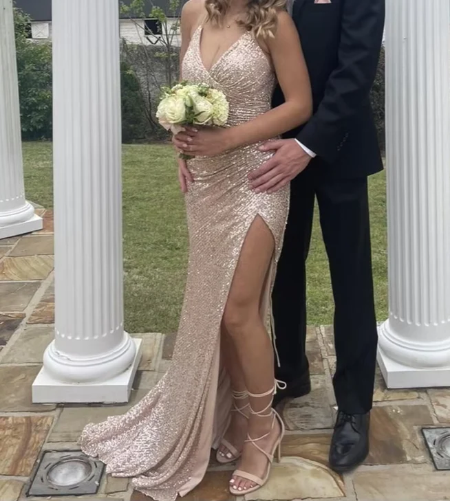Robe de soirée à paillettes champagne clair