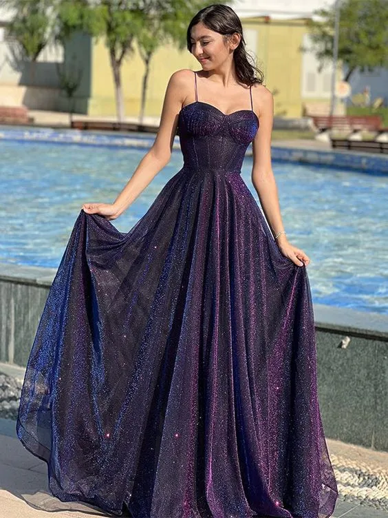 Robe de bal longue en tulle élégante avec bretelles spaghetti