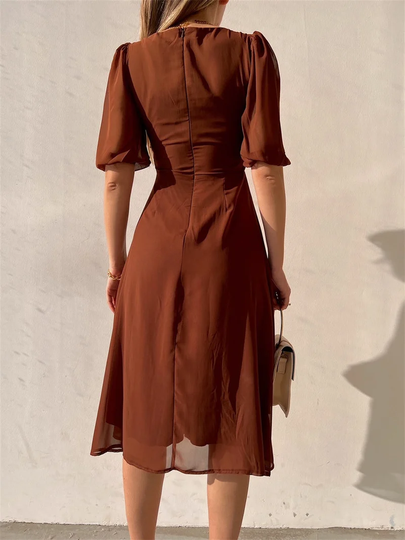 Robe de bal mi-longue en dentelle à manches bouffantes pour femme