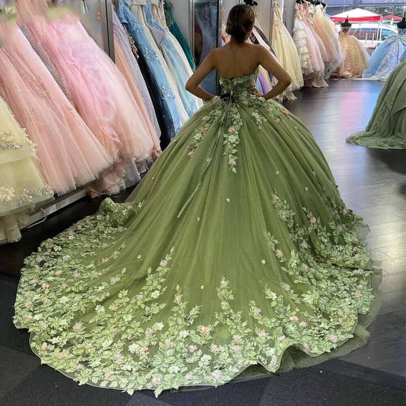Robe de bal Quinceanera Sweet 16 en dentelle et fleurs