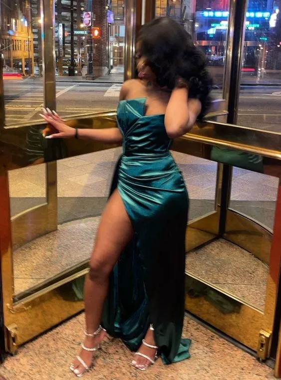Robe de soirée verte élégante pour événements officiels en ligne
