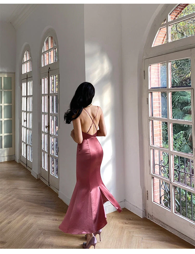 Robe de soirée longue en satin sans manches pour femme