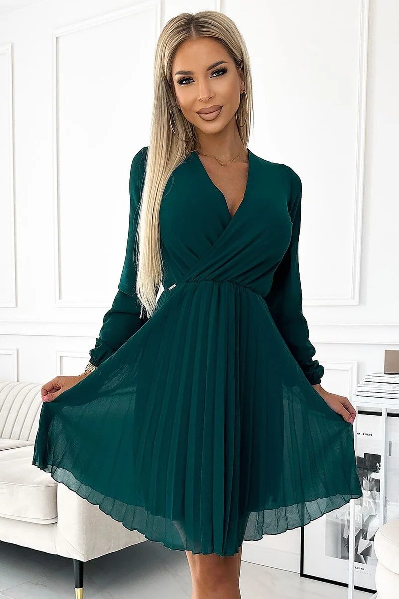 Robe verte courte plissée