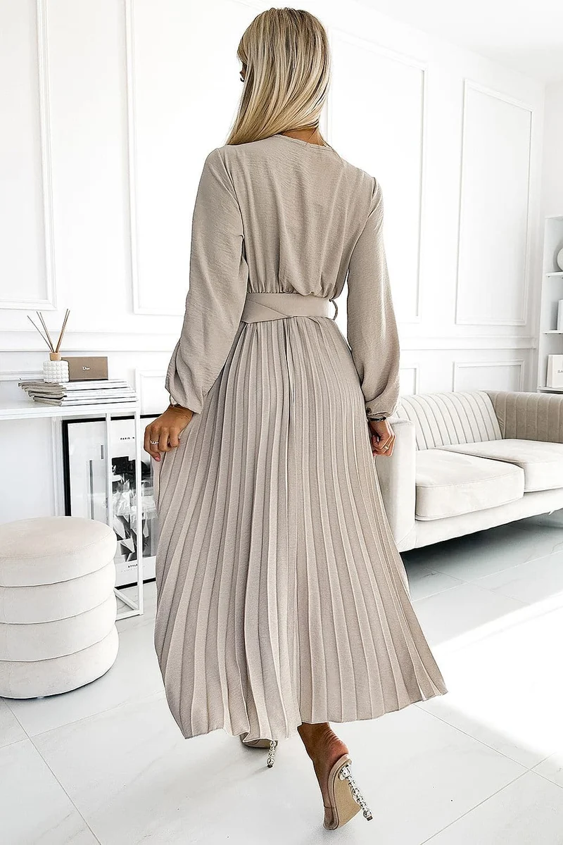 Robe plissée beige