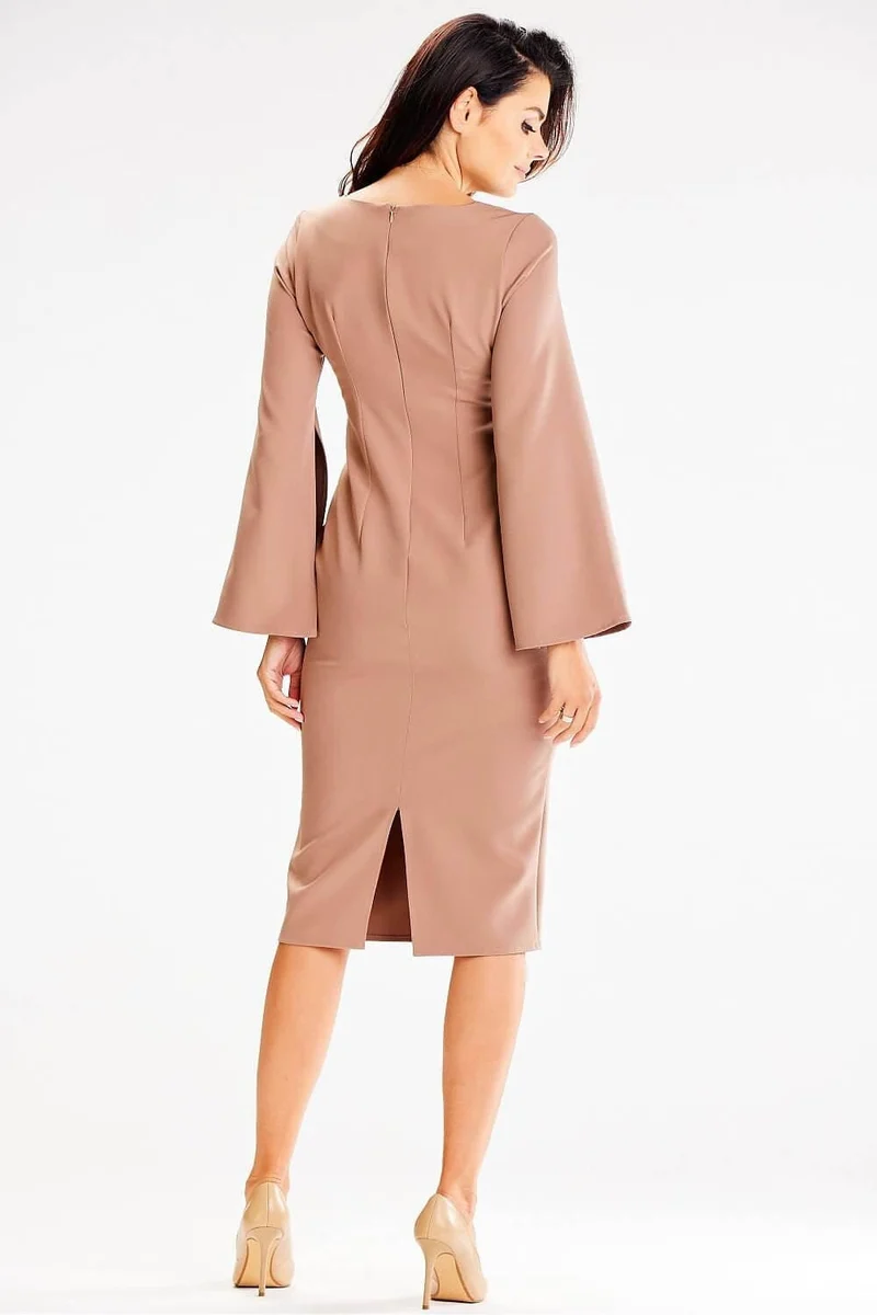 Robe beige habillée