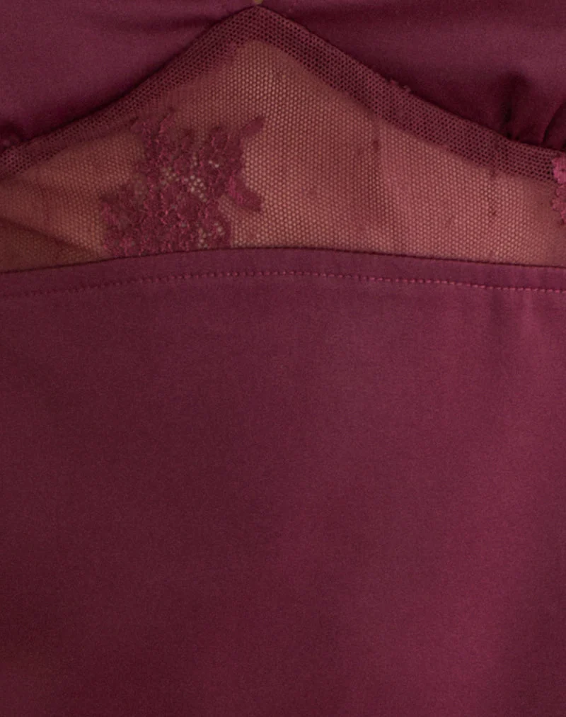 Haut à empiècement en dentelle Valeska en satin Zinfandel
