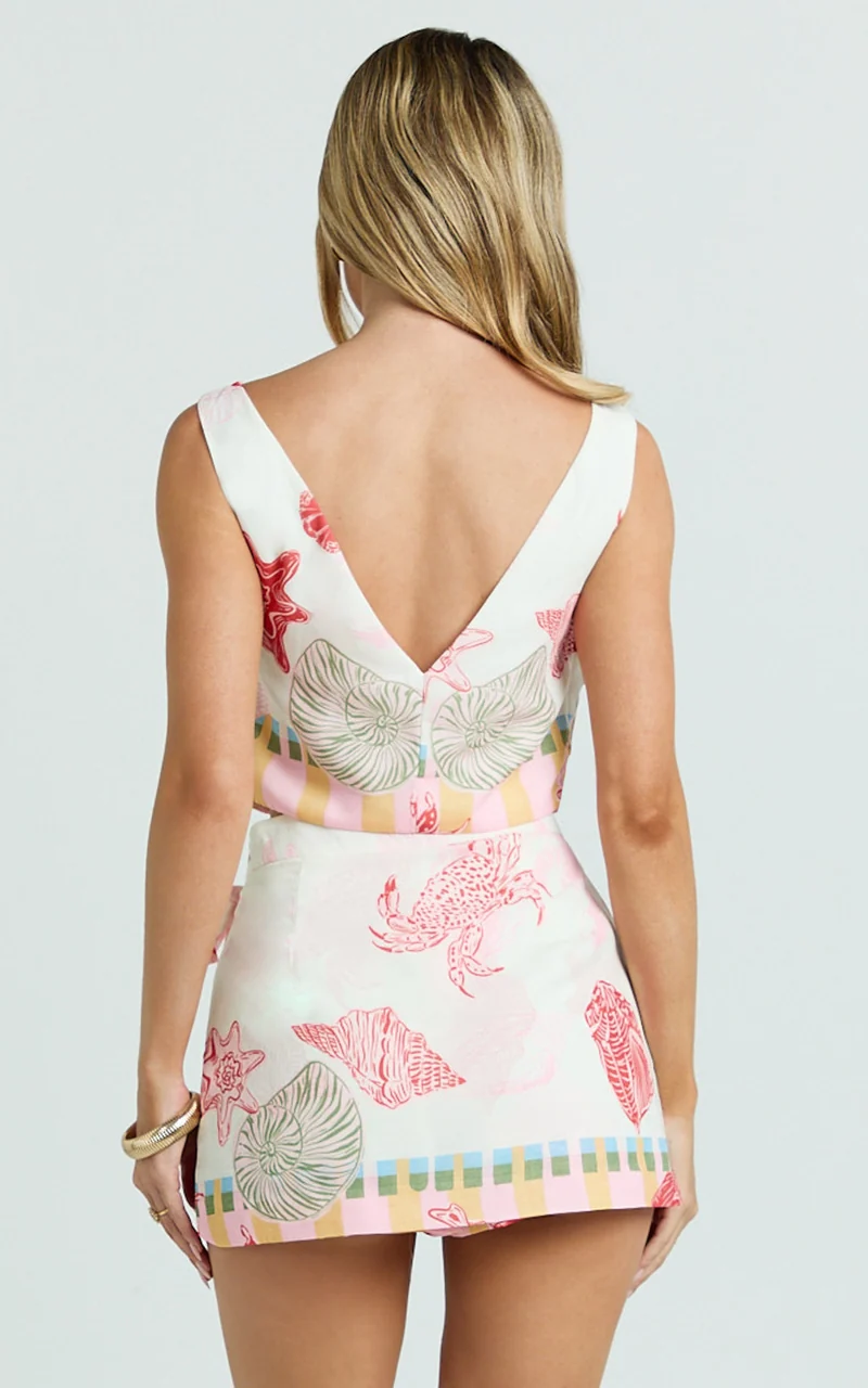 Gillian Top - Cropped Vest Top in Lobster Print