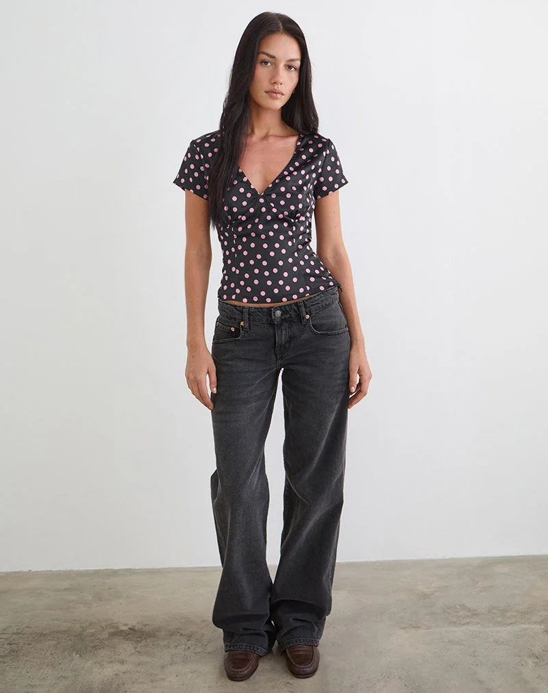 Top Asena en satin noir parsemé de pois roses