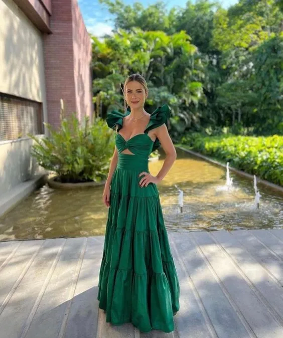 Superbe robe de soirée longue verte