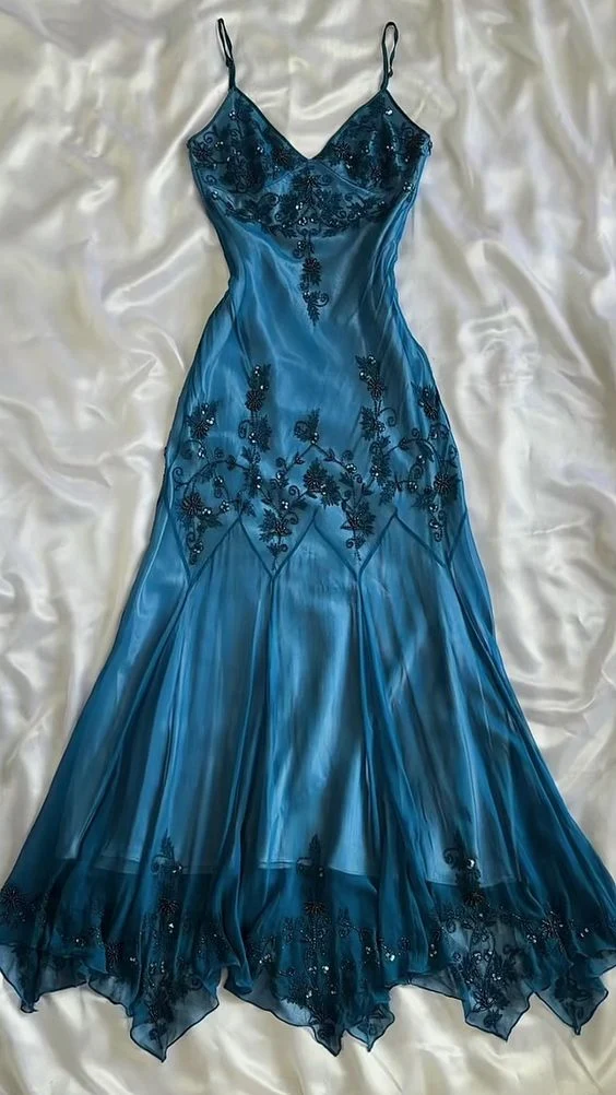 Robe de bal élégante à col en V et robe de soirée tendance
