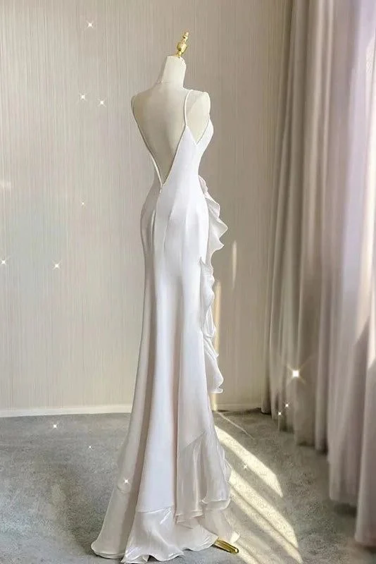 Robe de mariée élégante blanche à dos nu et fourreau