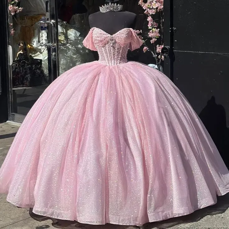 Robe de Quinceanera rose à paillettes et perles