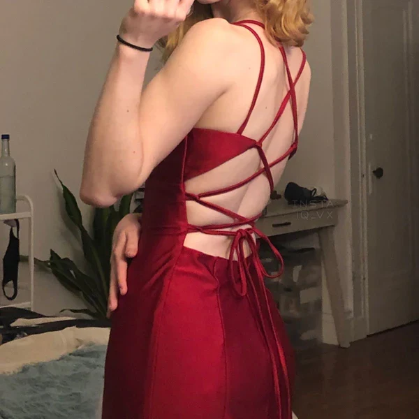 Superbe robe de soirée longue sirène bordeaux