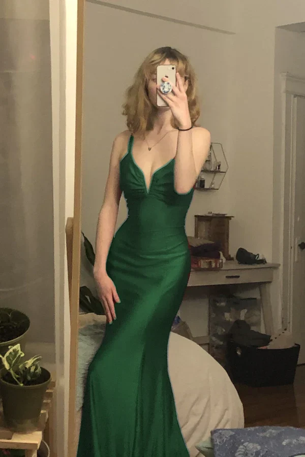 Superbe robe de soirée longue sirène bordeaux