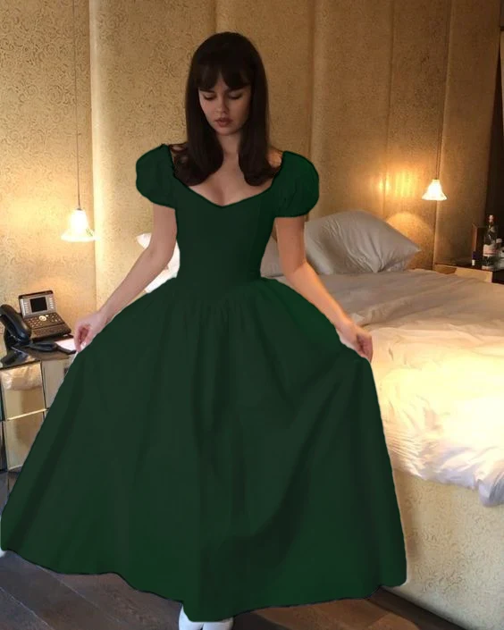 Robe de bal blanche élégante coupe trapèze pour femmes, idéale pour les soirées dansantes