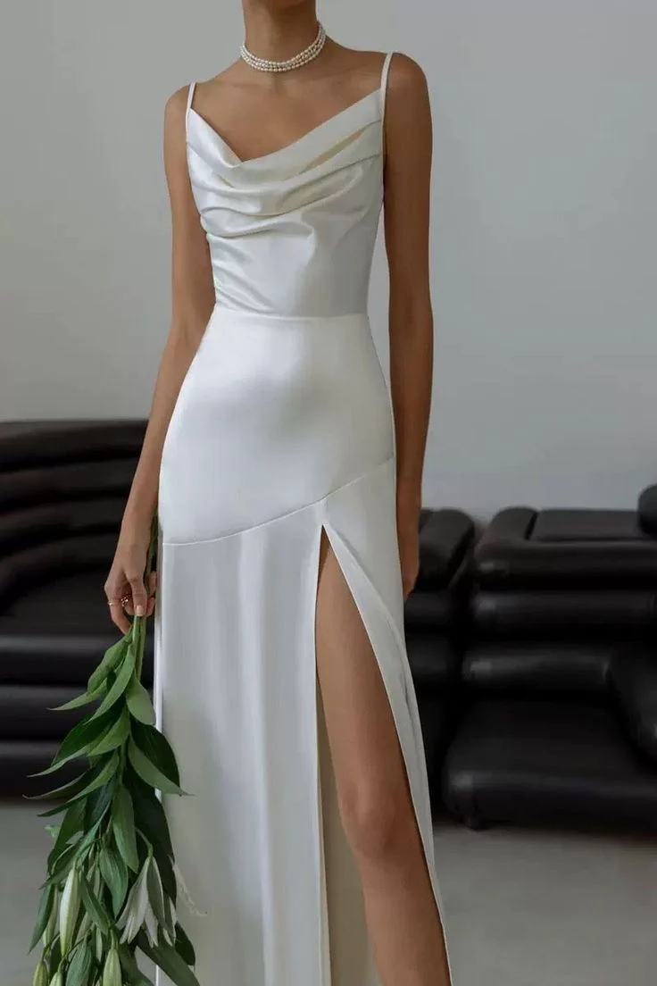 Belle robe de bal sirène blanche en satin à bretelles spaghetti sans manches