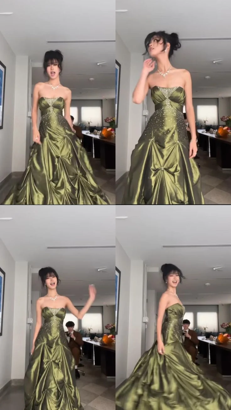 Robe de soirée longue en satin vert
