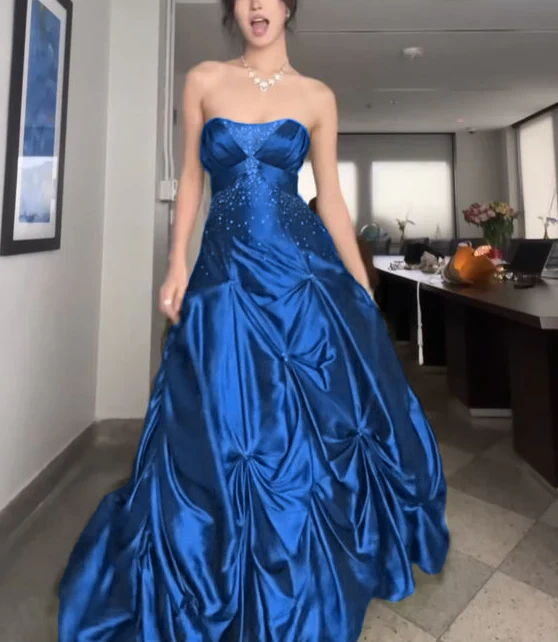 Robe de soirée longue en satin vert