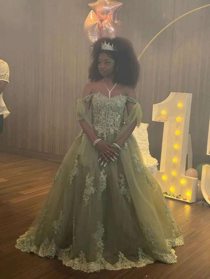 Robes de Quinceanera Sweet 16 avec fleurs 3D et épaules dénudées