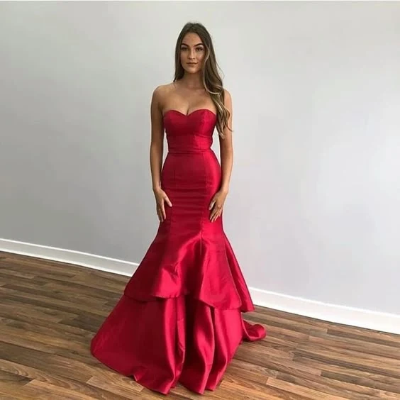 Robe de bal sirène élégante, décolleté en cœur, longueur au sol
