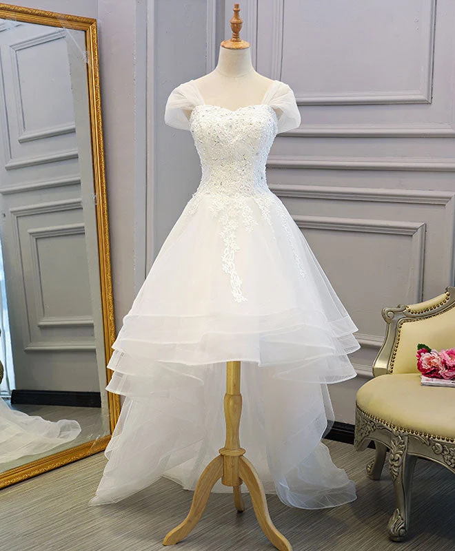 Robe de mariée longue et élégante en tulle et dentelle blanche